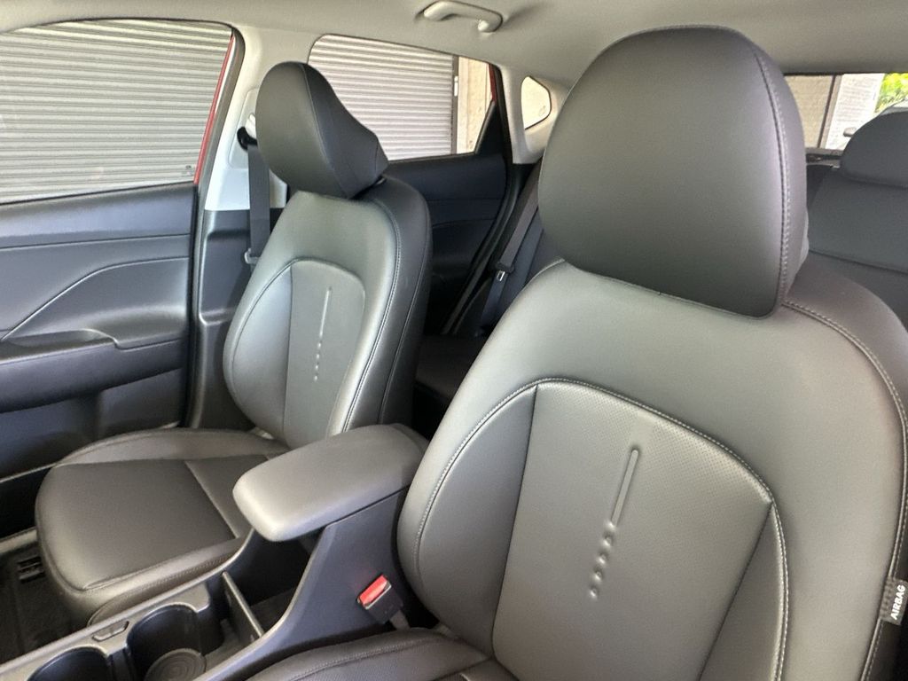 2026 Hyundai Kona SEL Premium - Photo 11