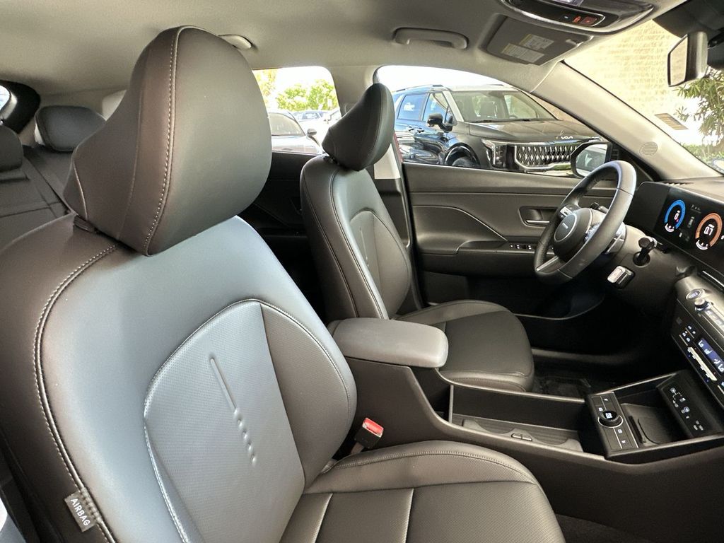 2026 Hyundai Kona SEL Premium - Photo 12