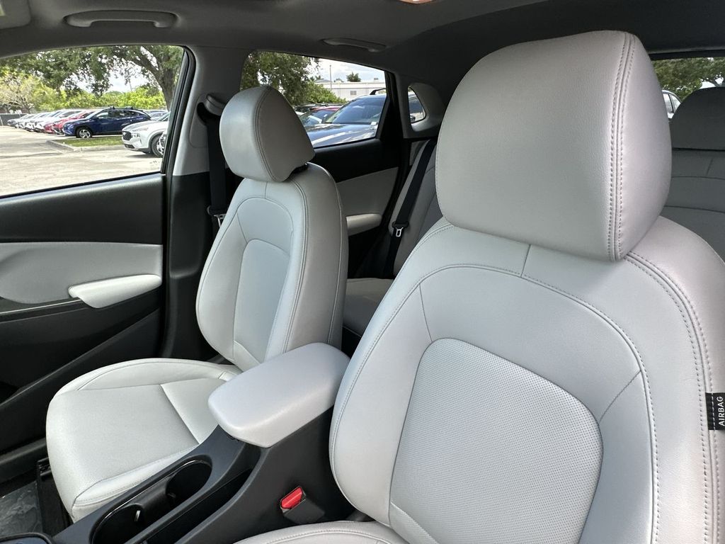 2023 Hyundai Kona Limited - Photo 26