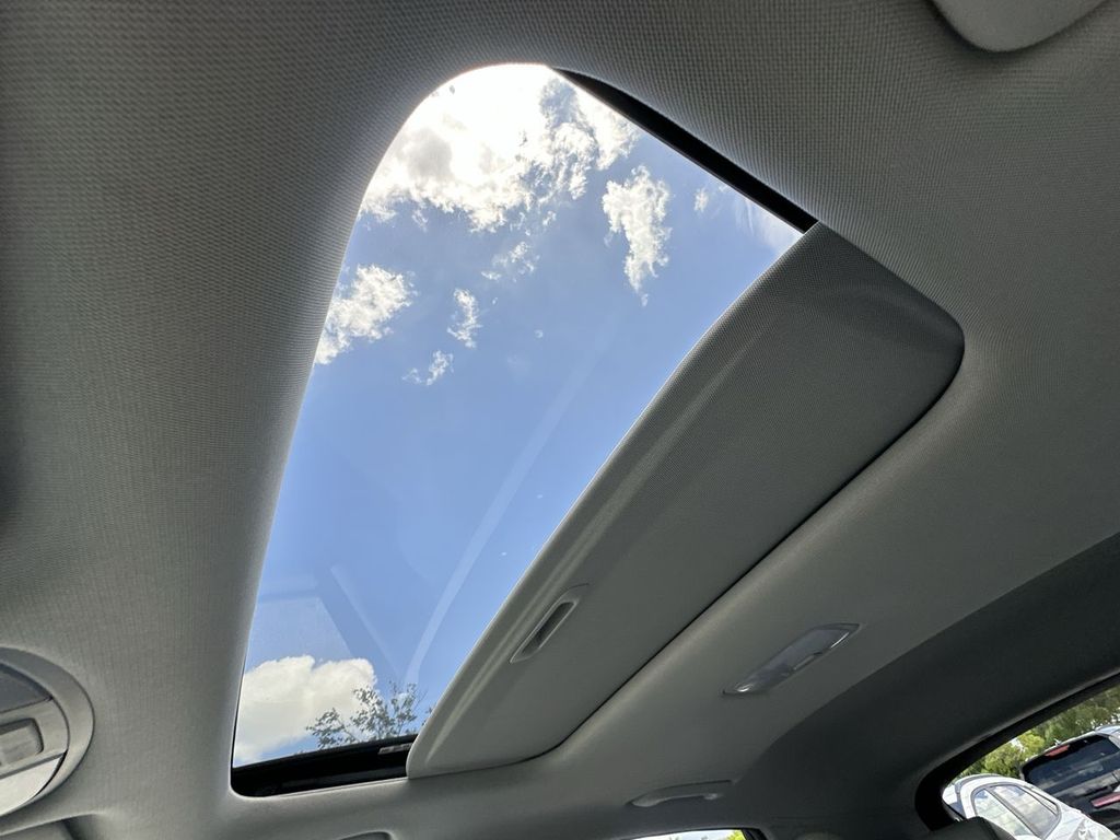 2023 Hyundai Kona Limited - Photo 27