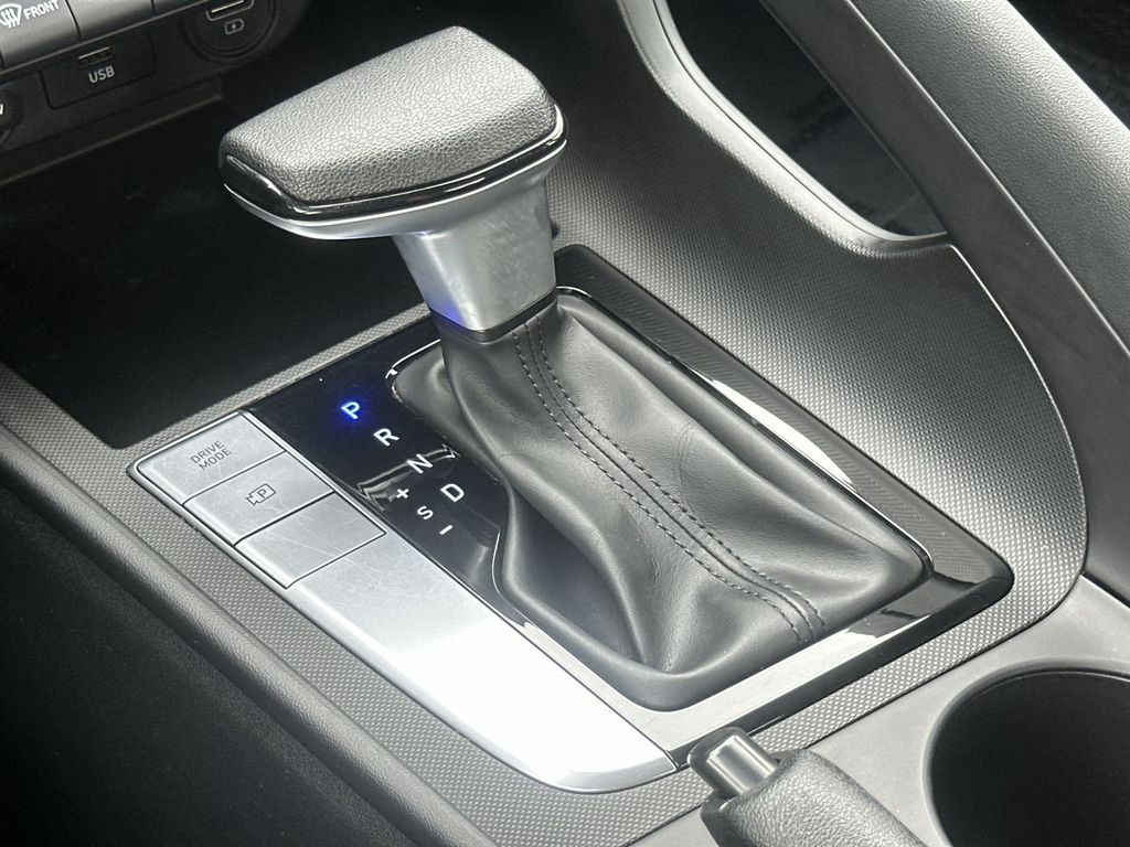 Thumbnail: 2023 Hyundai Elantra - 16
