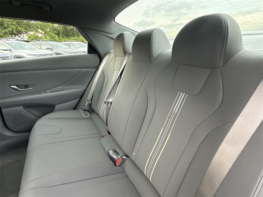 Thumbnail: 2025 Hyundai Elantra - 12