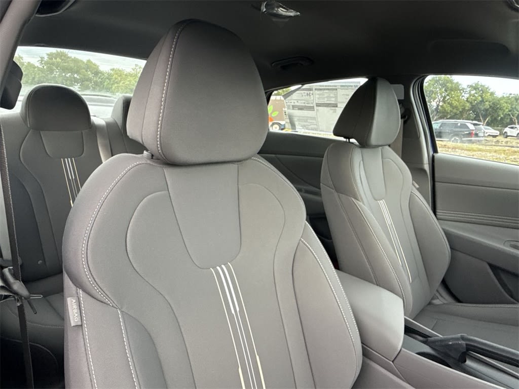 Thumbnail: 2025 Hyundai Elantra - 29