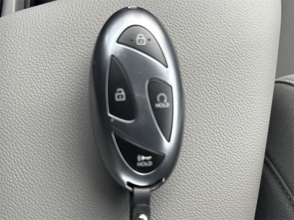 Thumbnail: 2025 Hyundai Elantra - 18