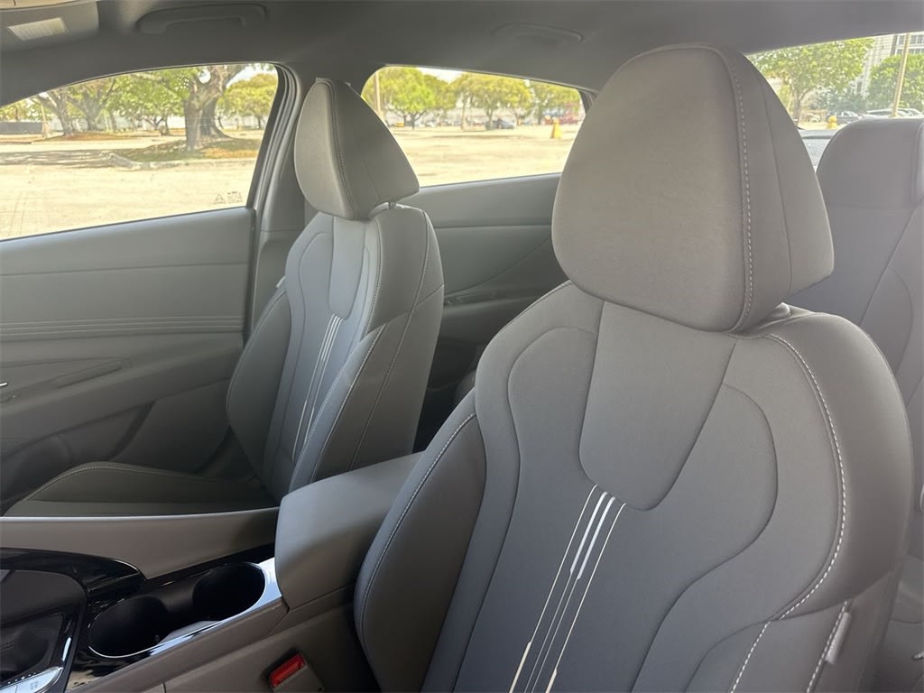 Thumbnail: 2025 Hyundai Elantra - 12