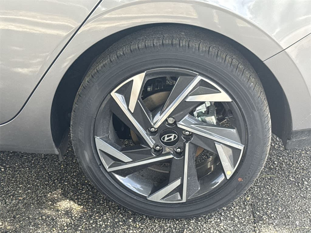 Thumbnail: 2025 Hyundai Elantra - 9