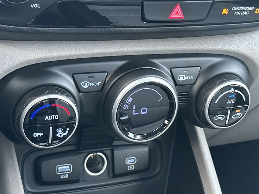 Thumbnail: 2025 Hyundai Venue - 26