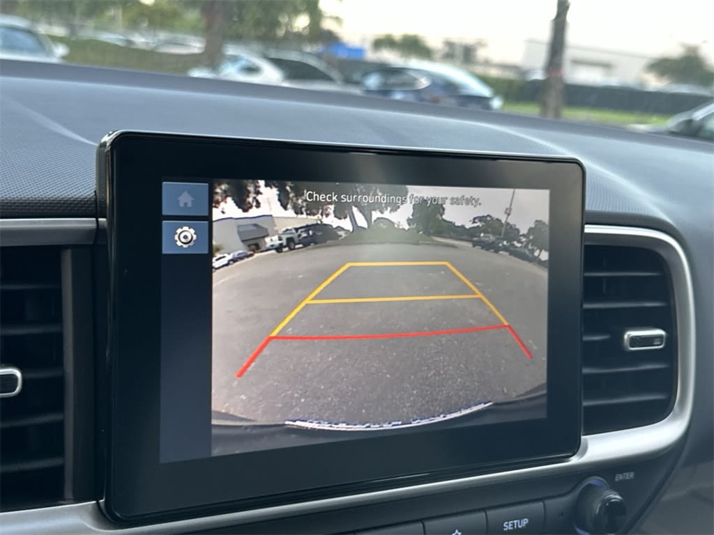 Thumbnail: 2025 Hyundai Venue - 25