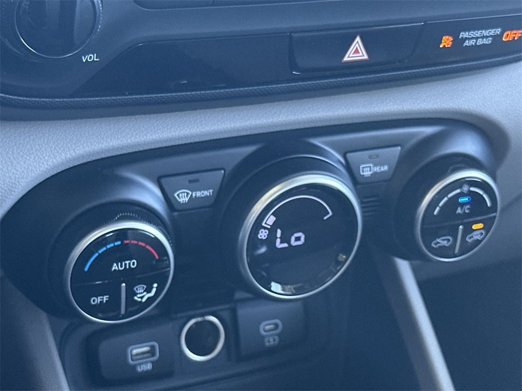 Thumbnail: 2025 Hyundai Venue - 24