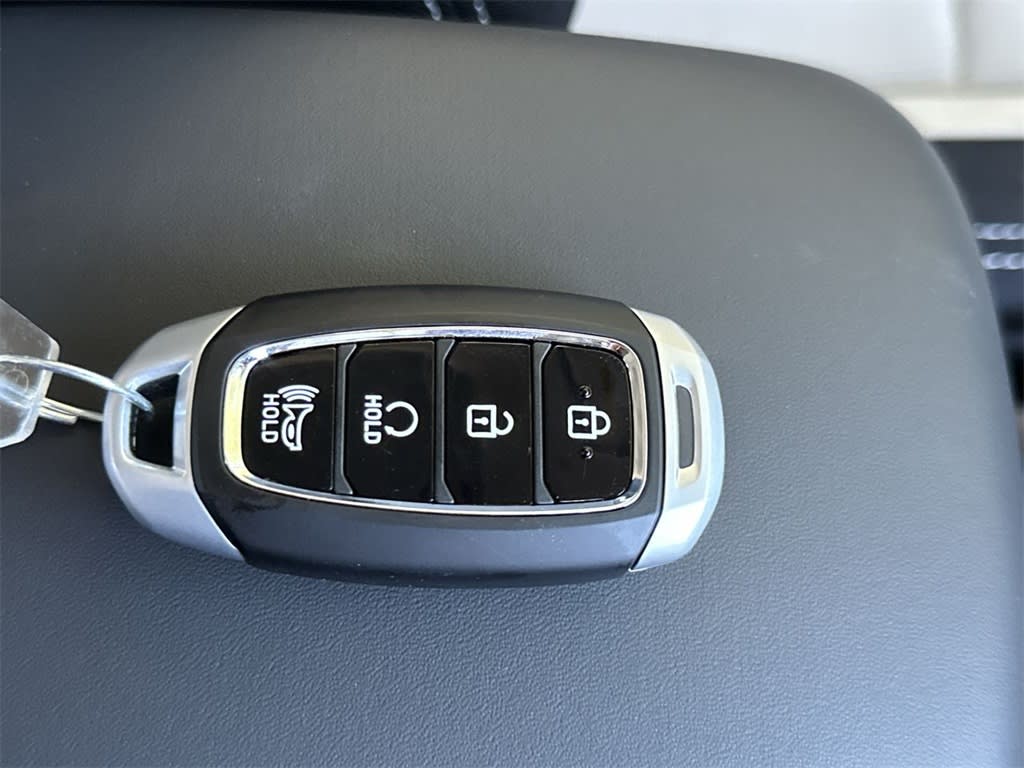 Thumbnail: 2025 Hyundai Venue - 17