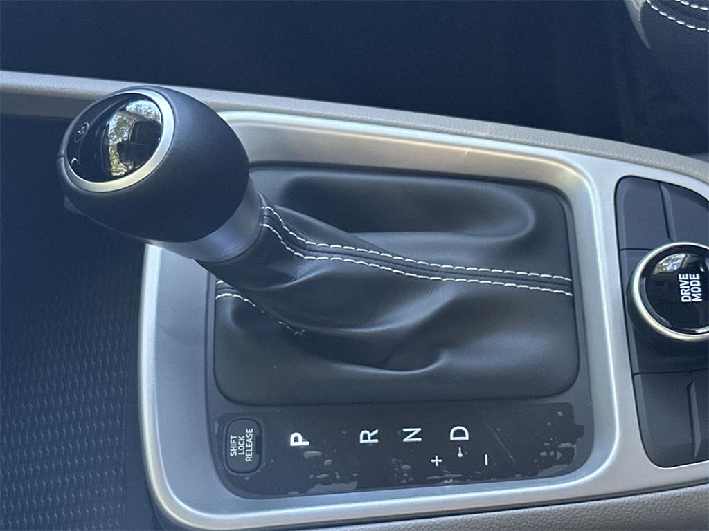 Thumbnail: 2025 Hyundai Venue - 25