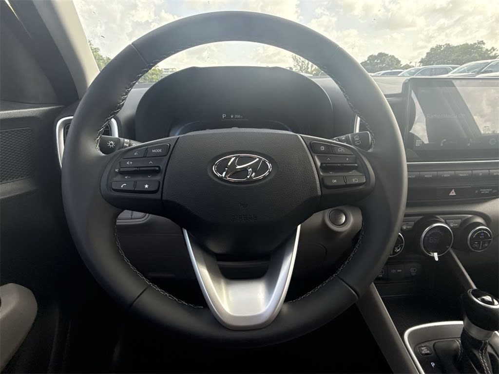Thumbnail: 2025 Hyundai Venue - 2