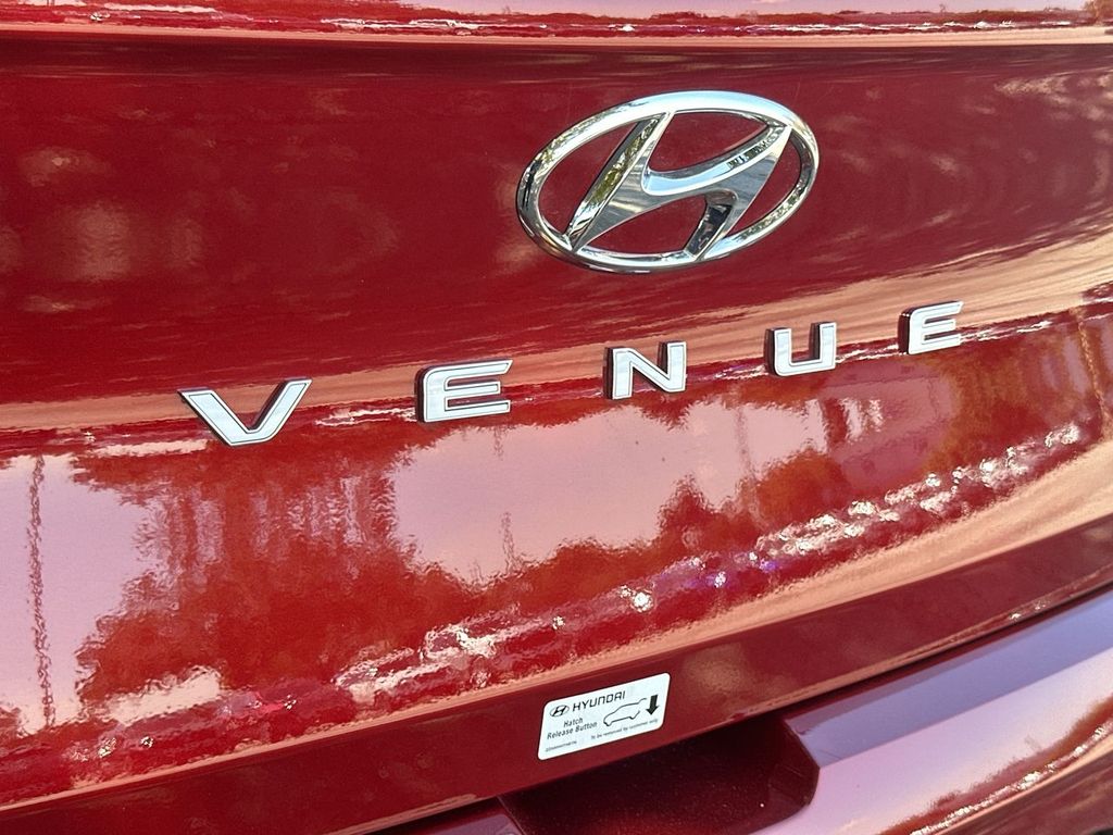 Thumbnail: 2025 Hyundai Venue - 7