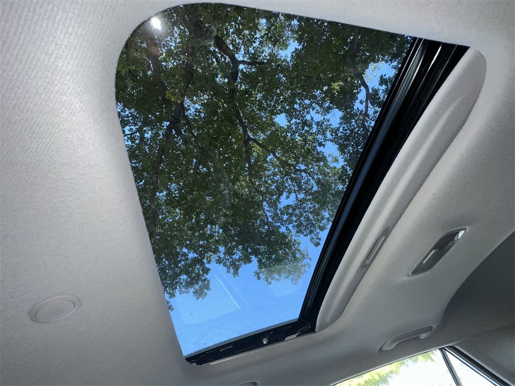 Thumbnail: 2025 Hyundai Venue - 18