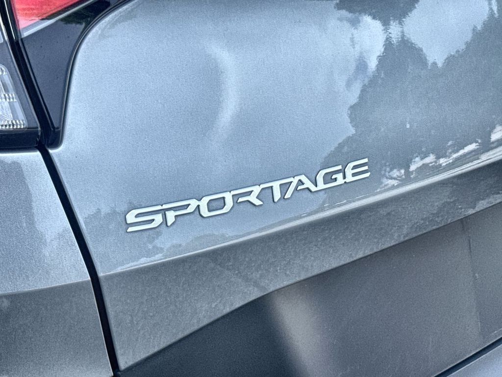 Thumbnail: 2024 Kia Sportage - 6