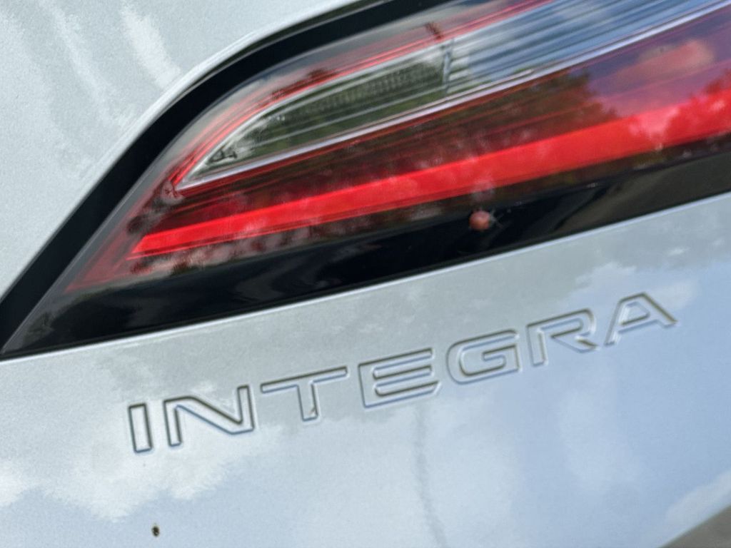 Thumbnail: 2025 Acura Integra - 24