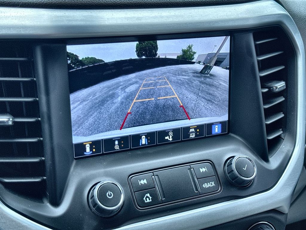 Thumbnail: 2023 GMC Acadia - 26
