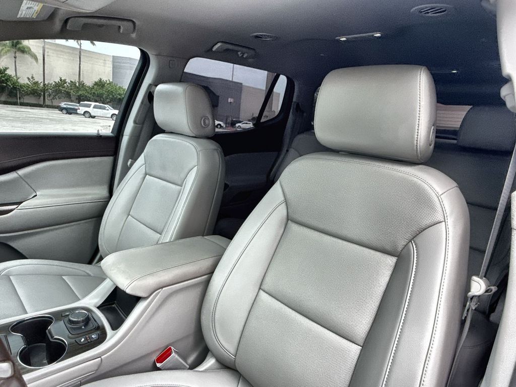 Thumbnail: 2023 GMC Acadia - 11