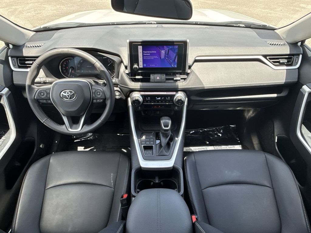 Thumbnail: 2025 Toyota RAV4 - 13