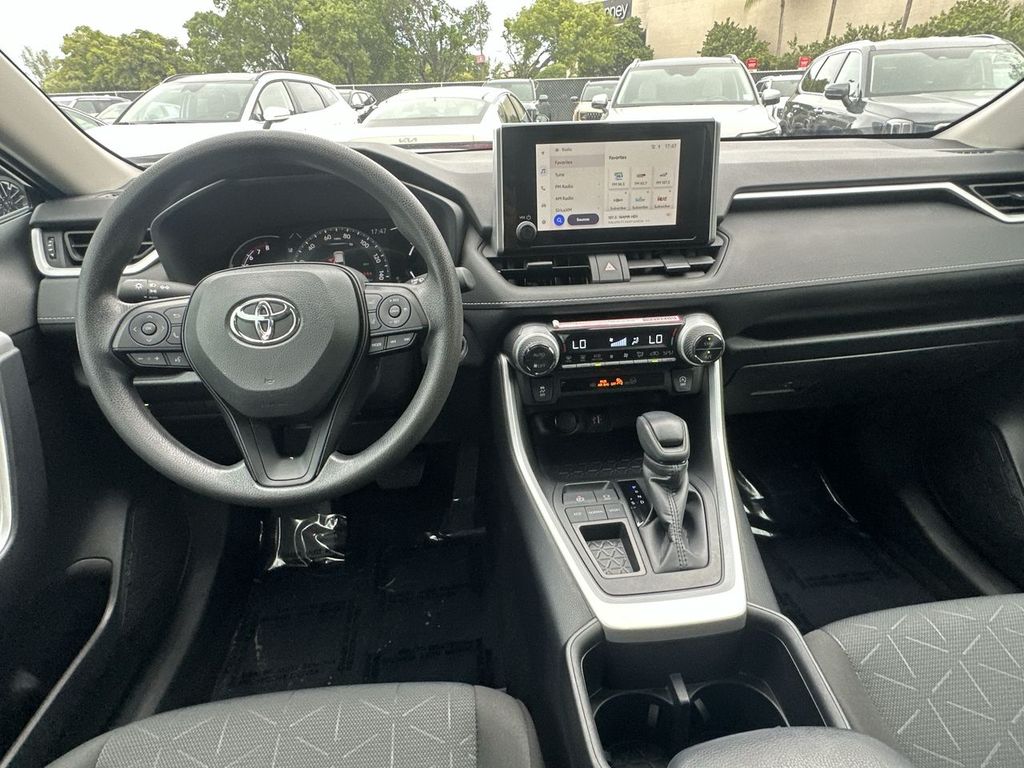 Thumbnail: 2024 Toyota RAV4 - 2