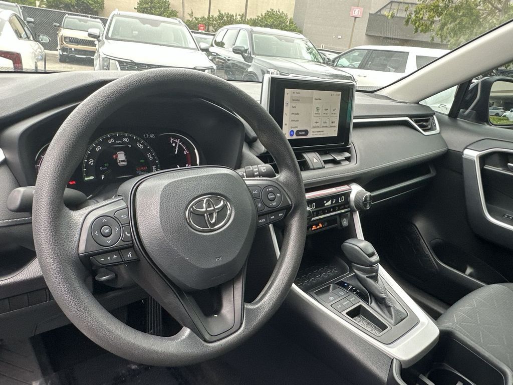 Thumbnail: 2024 Toyota RAV4 - 9