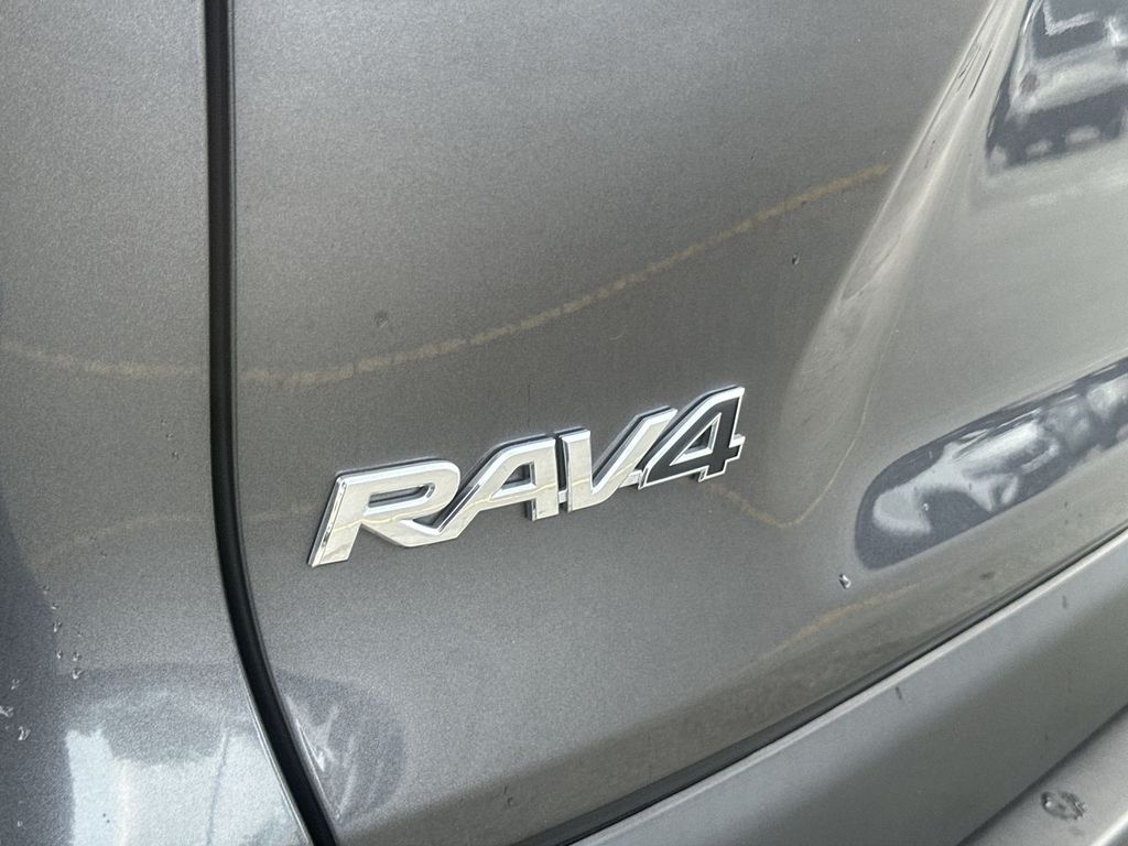 Thumbnail: 2024 Toyota RAV4 - 7