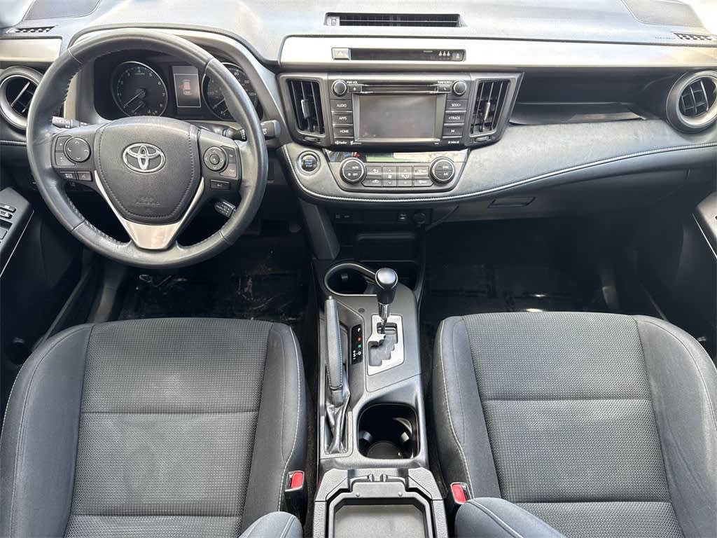 2018 Toyota RAV4 XLE 2