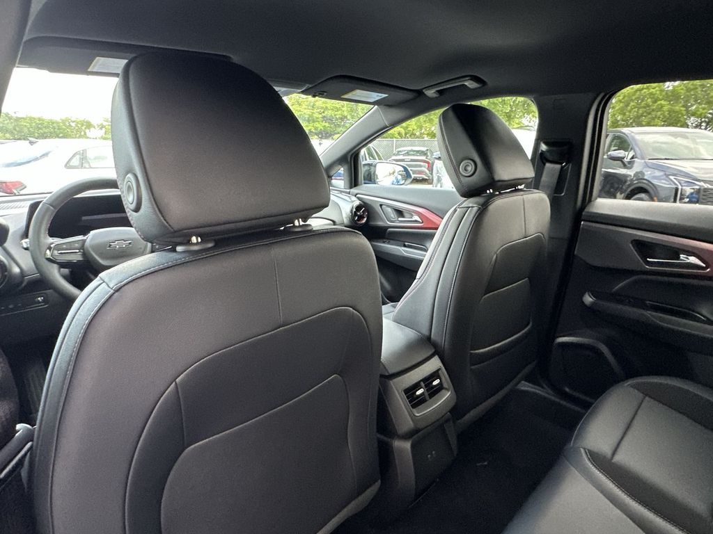 Thumbnail: 2026 Chevrolet Equinox - 25