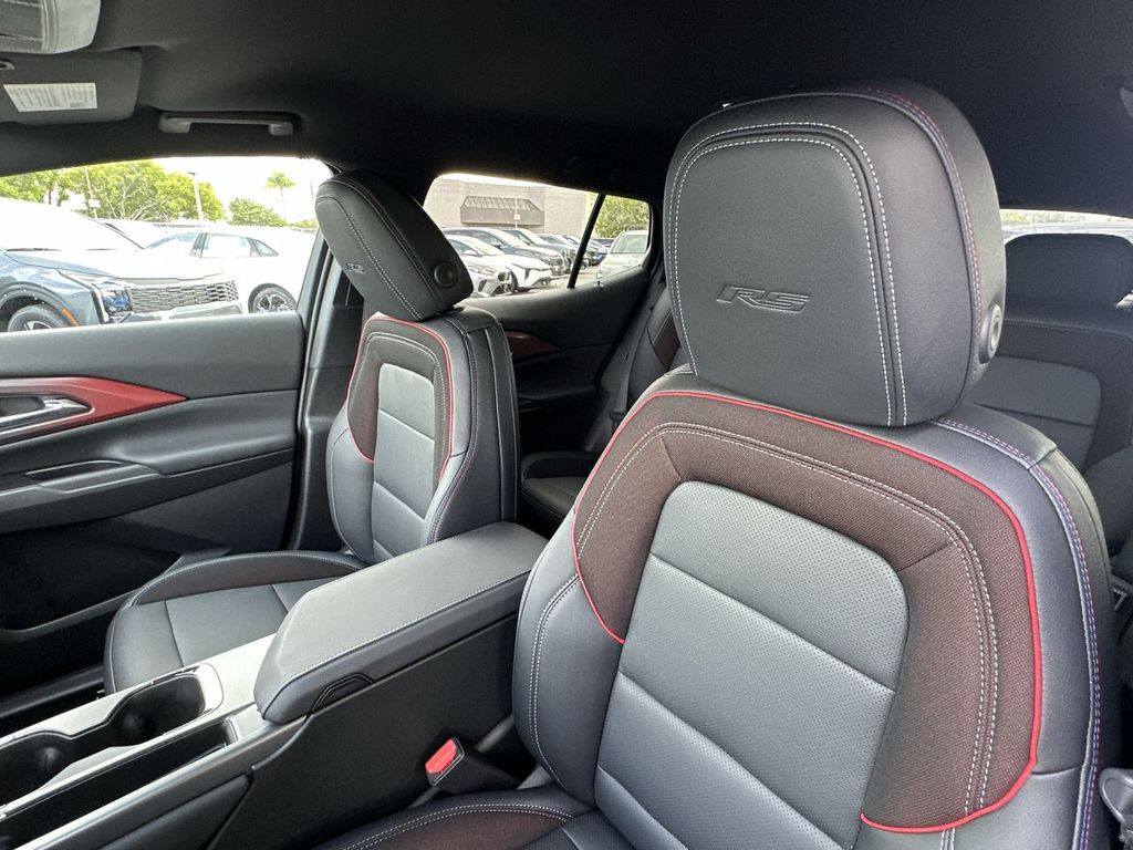 Thumbnail: 2026 Chevrolet Equinox - 11