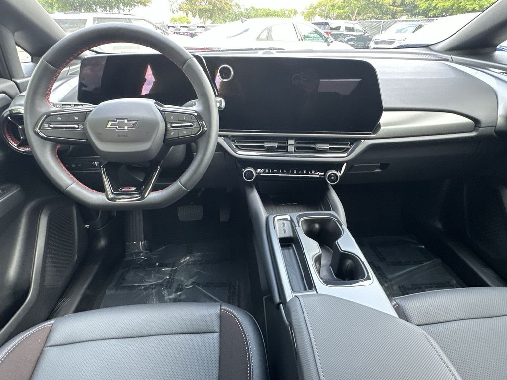 Thumbnail: 2026 Chevrolet Equinox - 2
