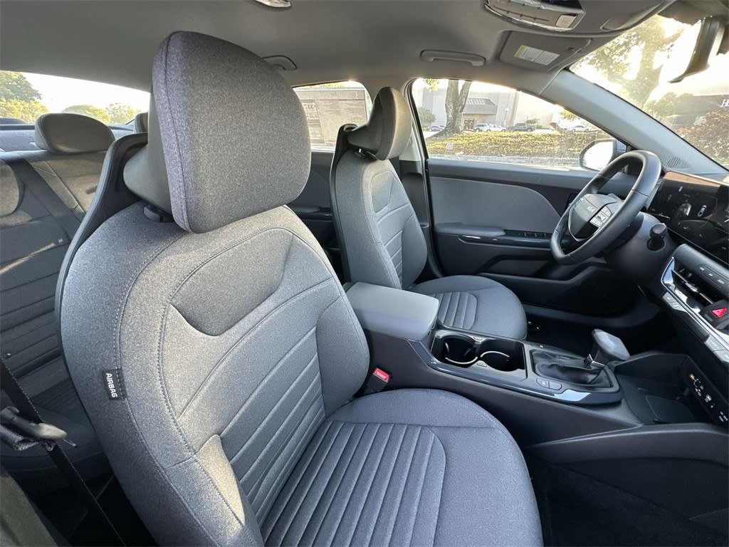 Thumbnail: 2025 Kia K4 - 28