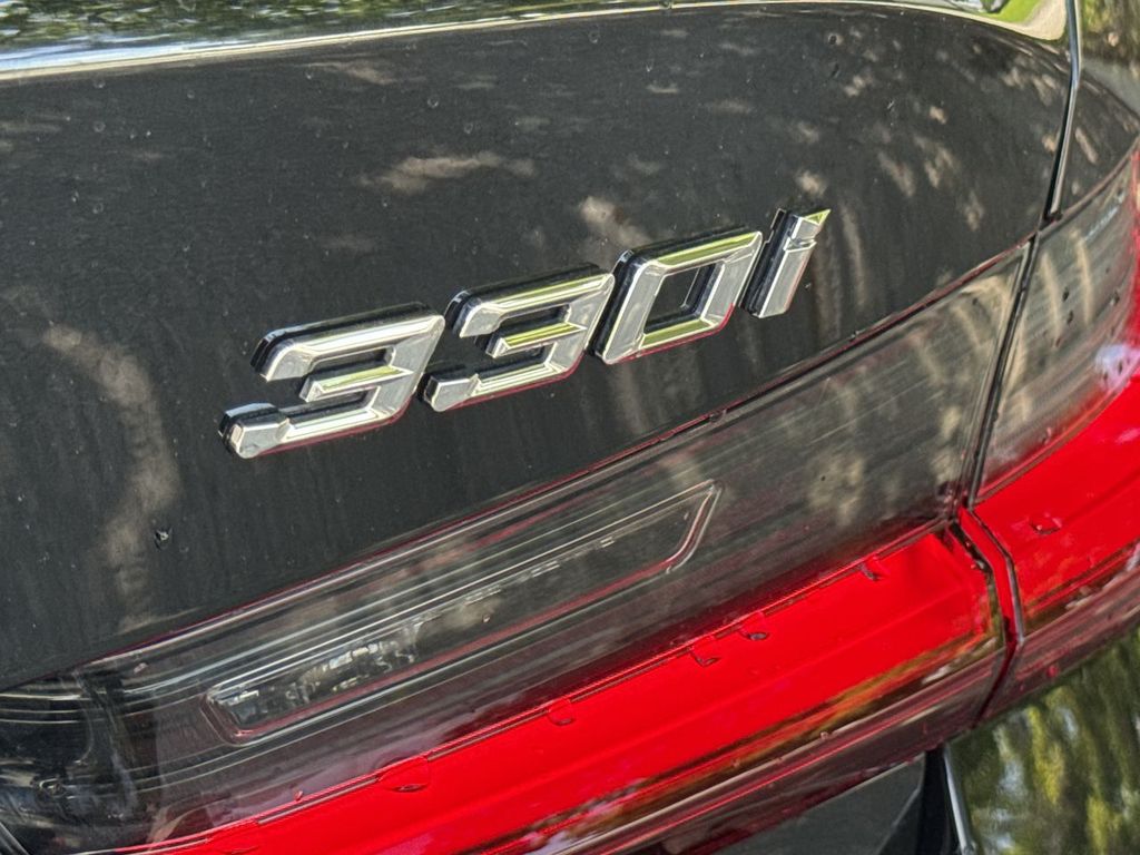 Thumbnail: 2026 BMW 3 Series - 7