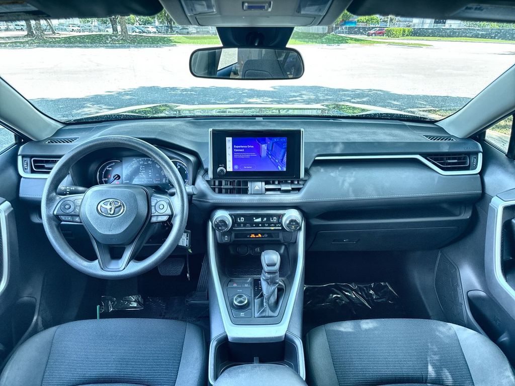 Thumbnail: 2025 Toyota RAV4 - 14