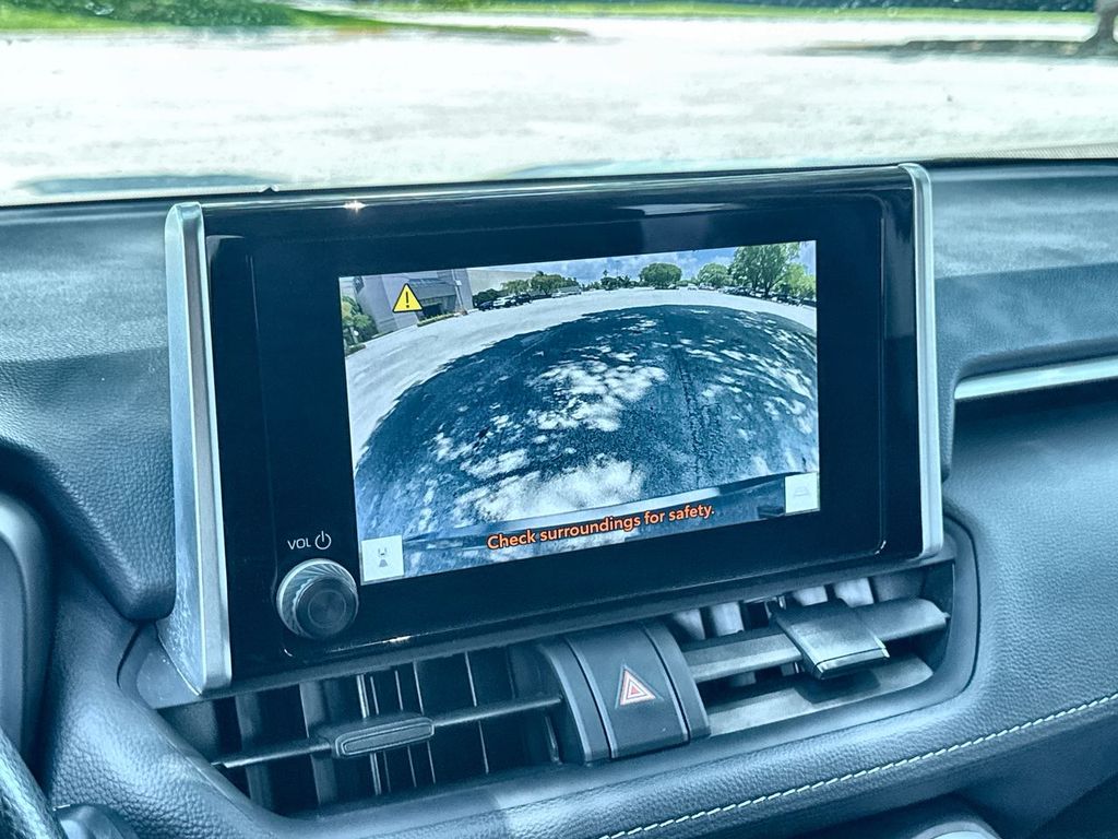 Thumbnail: 2025 Toyota RAV4 - 26