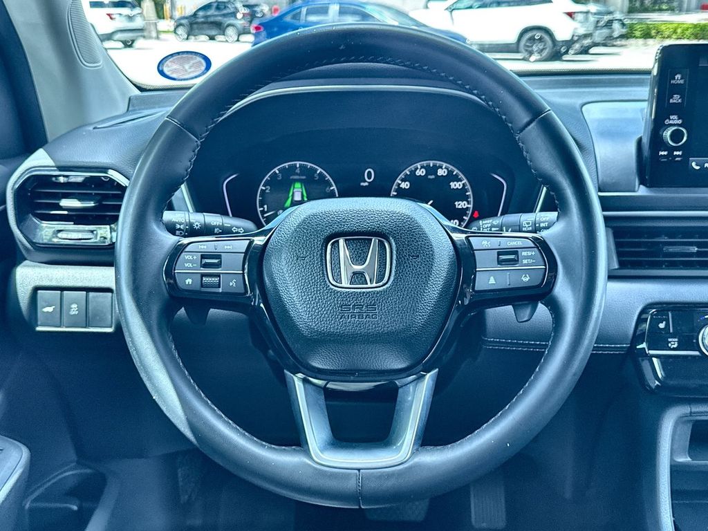 Thumbnail: 2023 Honda Pilot - 10