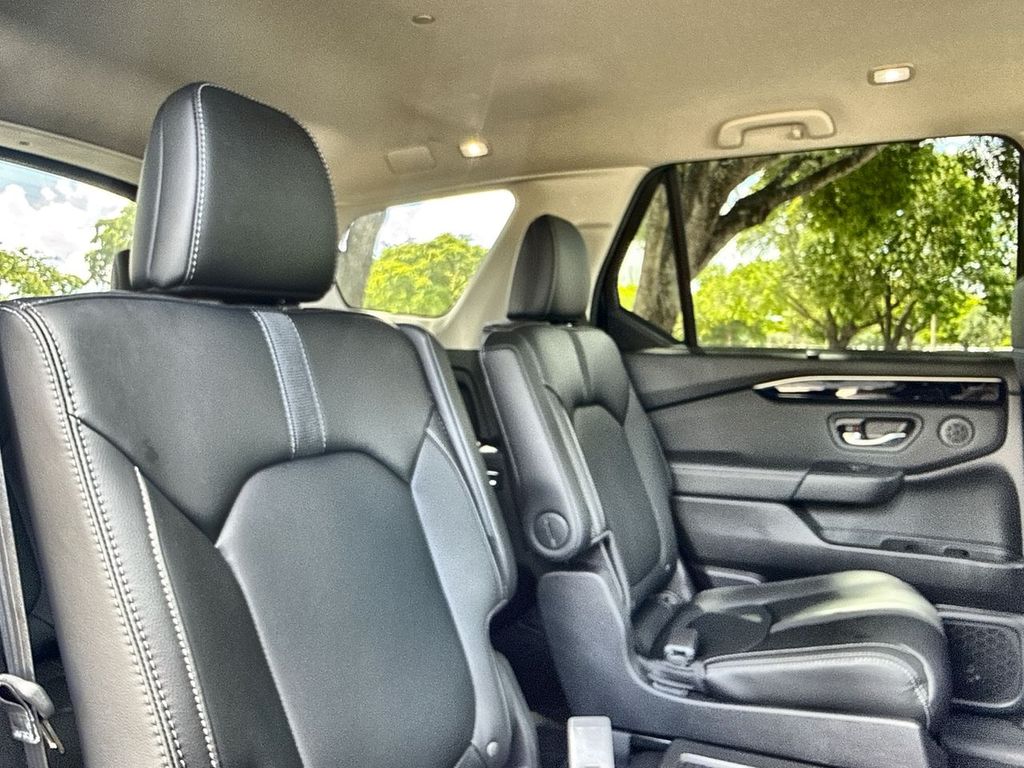 Thumbnail: 2023 Honda Pilot - 29