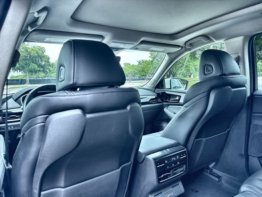 Thumbnail: 2023 Acura MDX - 28