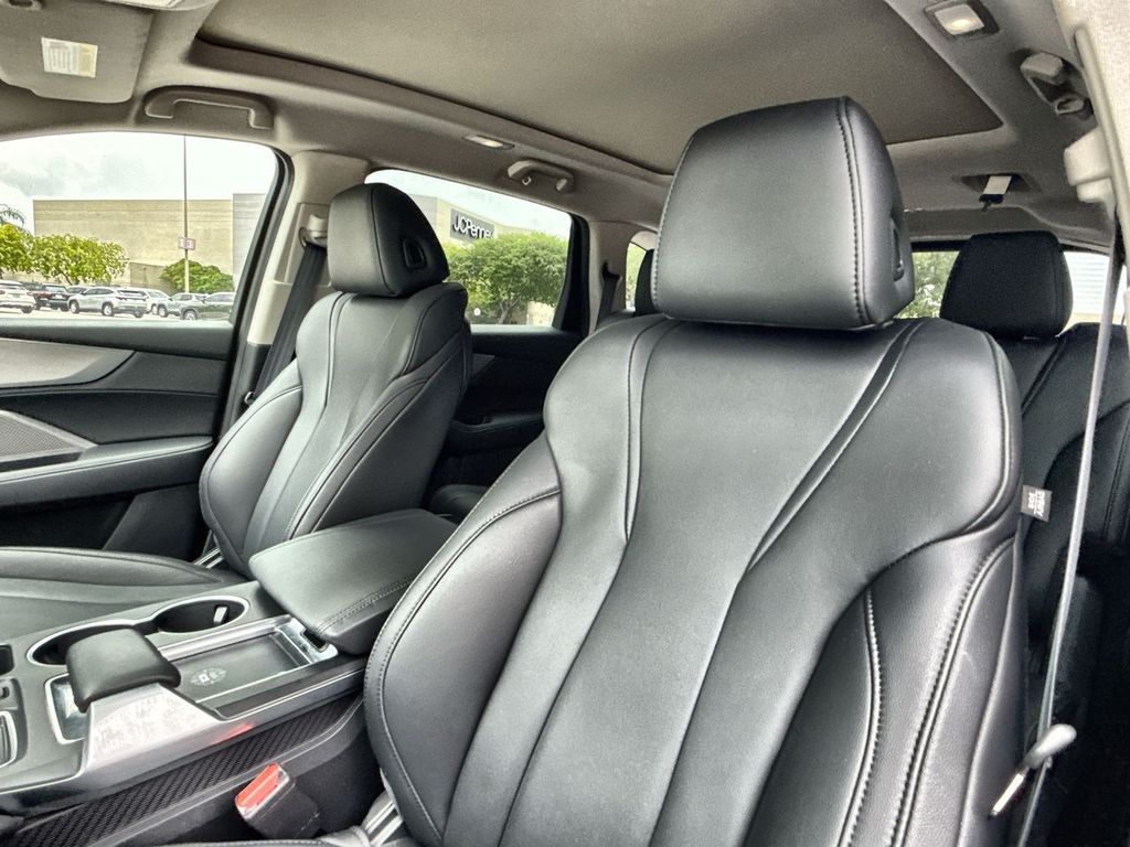 Thumbnail: 2023 Acura MDX - 11