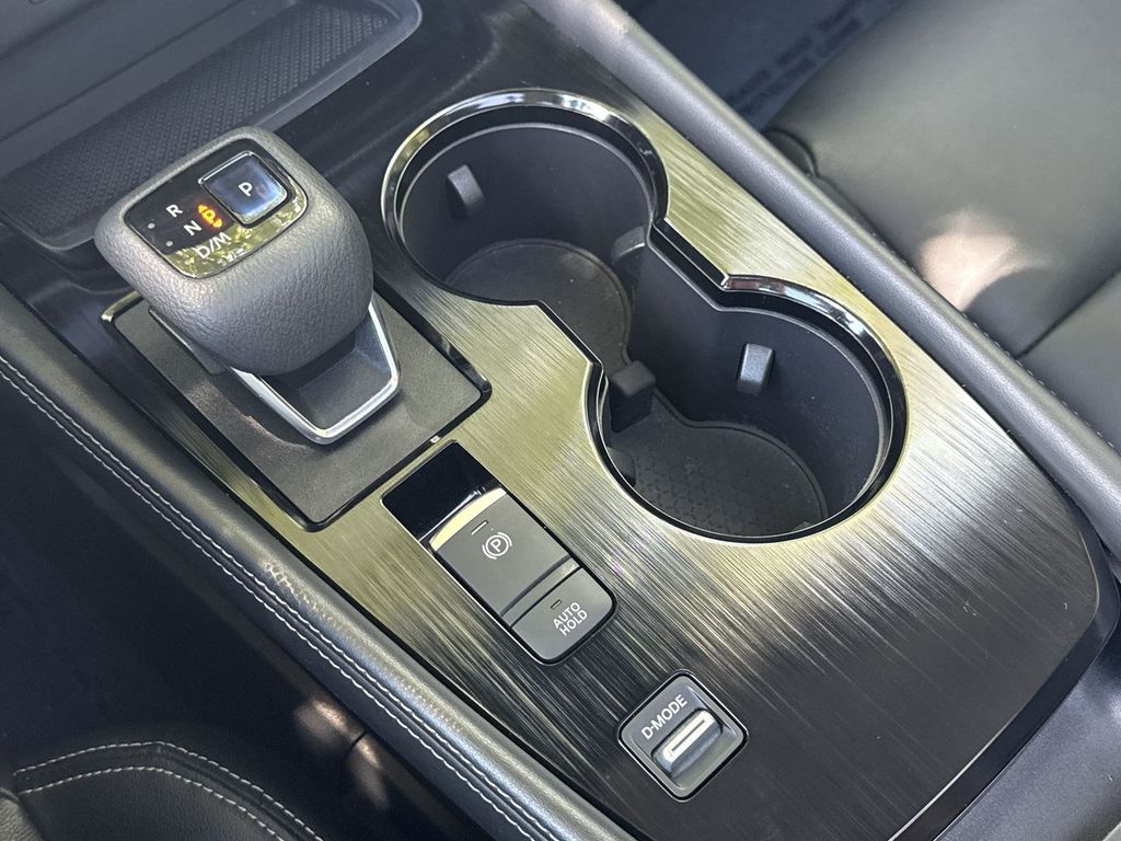 Thumbnail: 2021 Nissan Rogue - 15