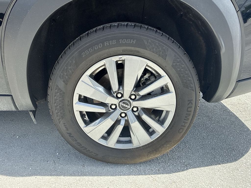 Thumbnail: 2025 Nissan Pathfinder - 8