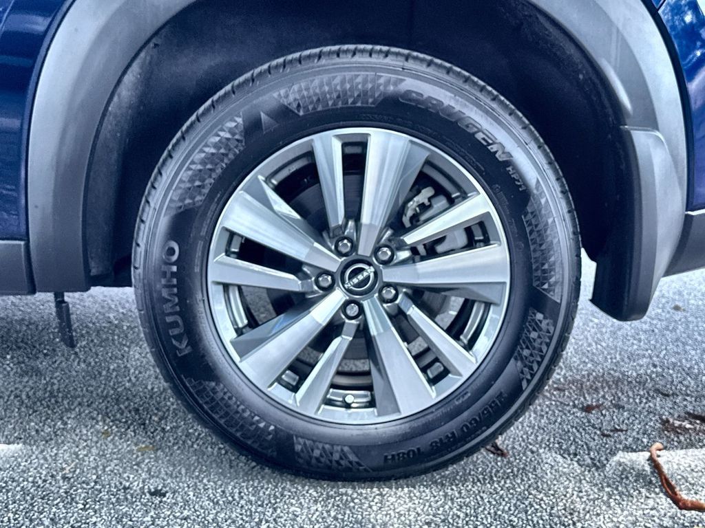 Thumbnail: 2025 Nissan Pathfinder - 8
