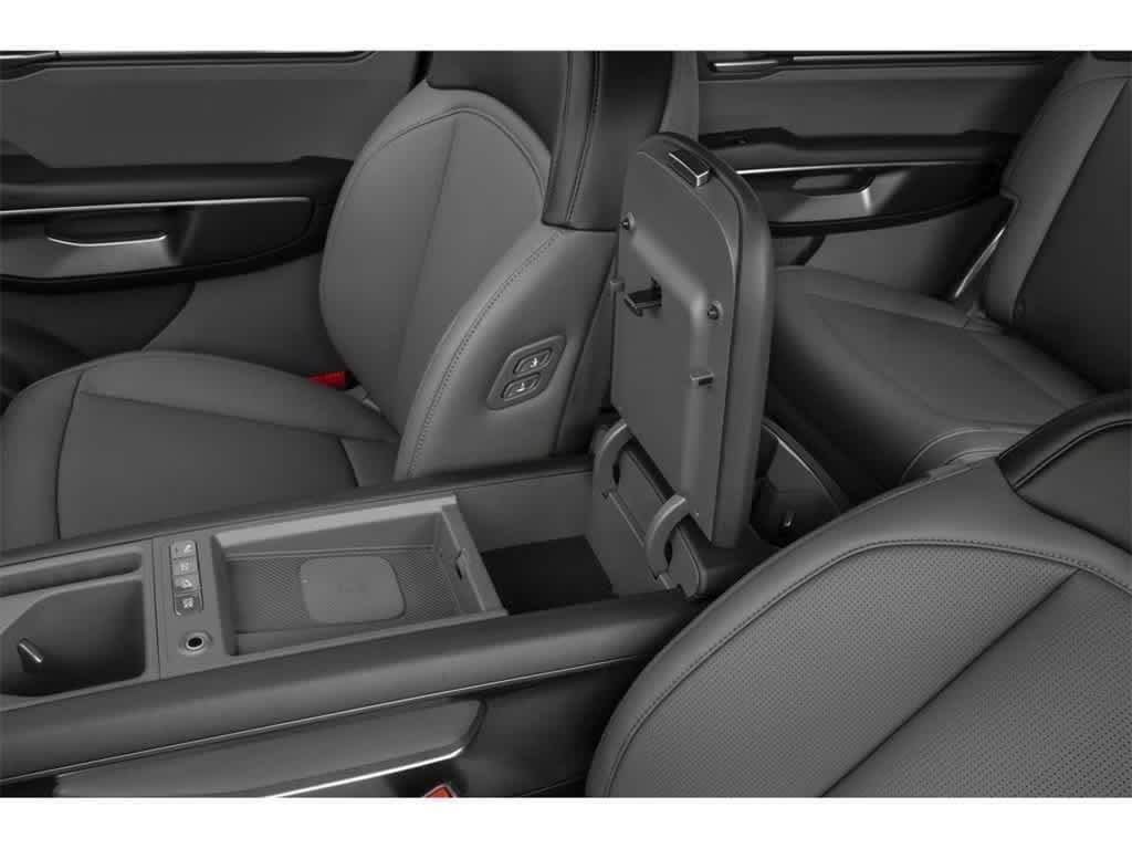 Thumbnail: 2026 Kia EV9 - 15