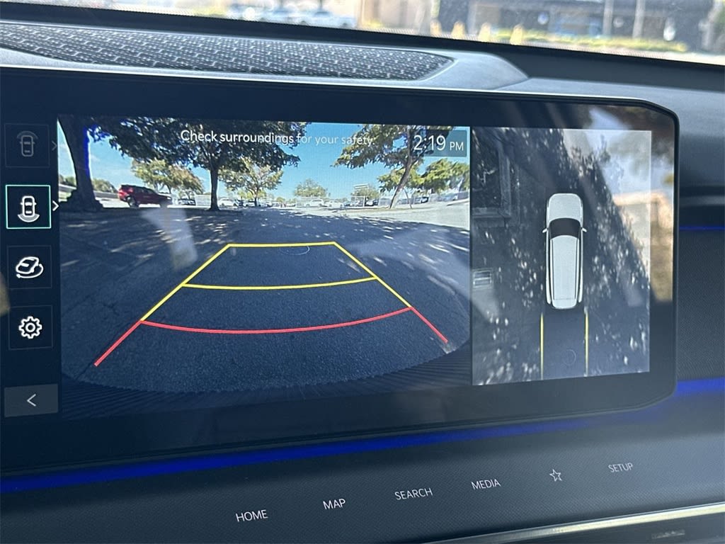 Thumbnail: 2026 Kia EV9 - 23