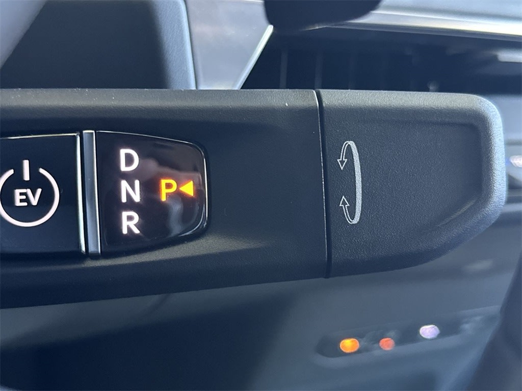 Thumbnail: 2026 Kia EV9 - 25