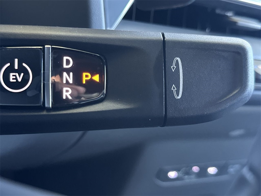 Thumbnail: 2026 Kia EV9 - 26