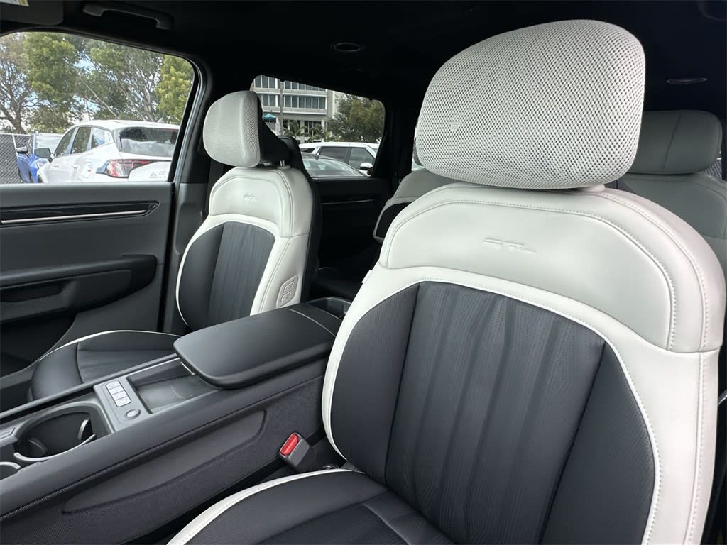 Thumbnail: 2026 Kia EV9 - 10