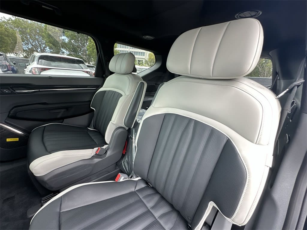 Thumbnail: 2026 Kia EV9 - 12