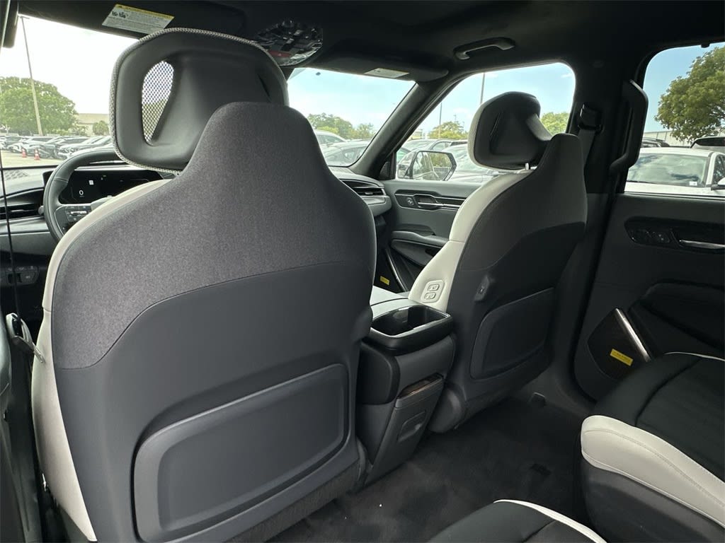 Thumbnail: 2026 Kia EV9 - 11