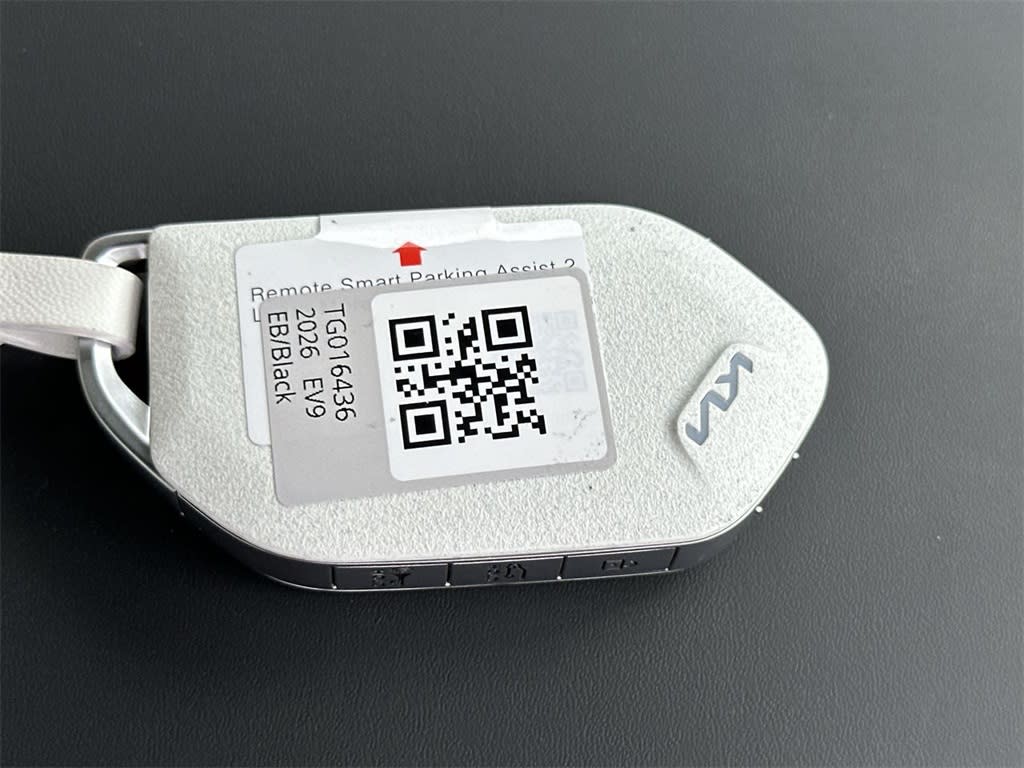 Thumbnail: 2026 Kia EV9 - 28