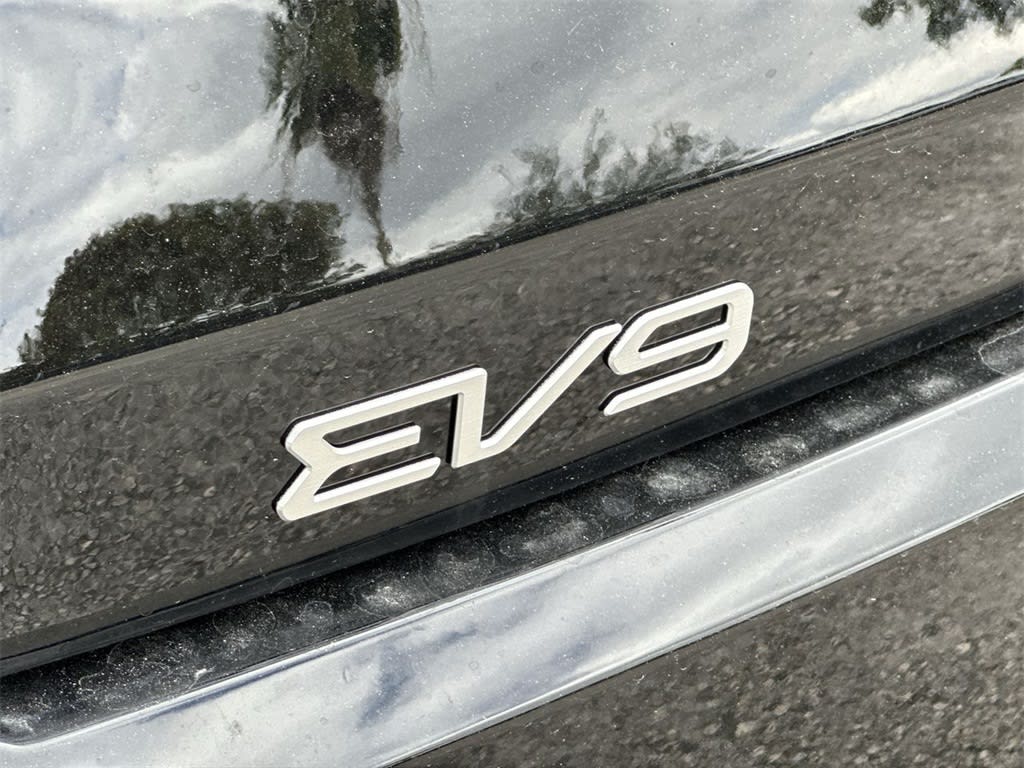 Thumbnail: 2026 Kia EV9 - 7